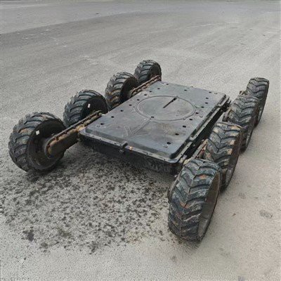 هيكل الروبوت-ذي الثماني عجلات